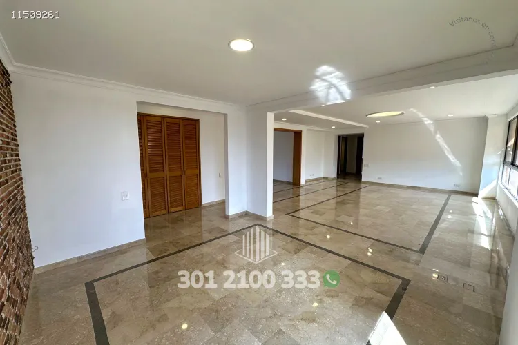Apartamento de 3 alcobas en arriendo en Los Balsos, Medellín, 226 m² · foto 2 de 24
