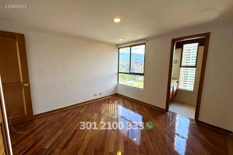 Apartamento de 3 alcobas en arriendo en Los Balsos, Medellín, 226 m² · foto 23 de 24