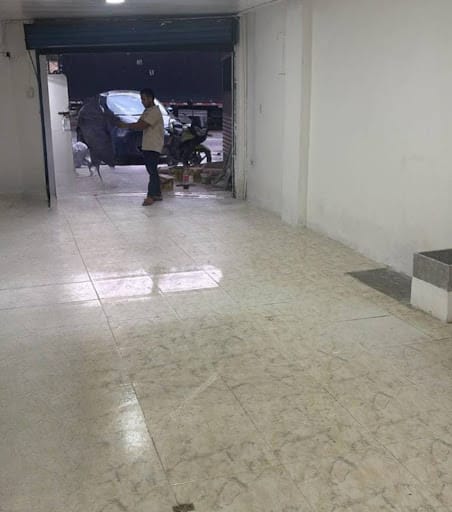 Local en arriendo en San Fernando, Medellín, 50 m² · foto 2 de 2