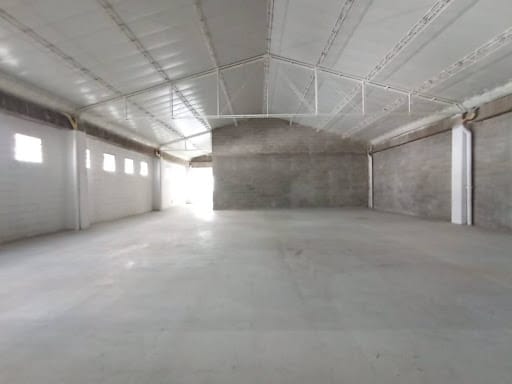 Local en arriendo en San Benito, Medellín, 1000 m² · foto 6 de 24