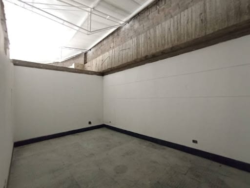 Local en arriendo en San Benito, Medellín, 1000 m² · foto 15 de 24