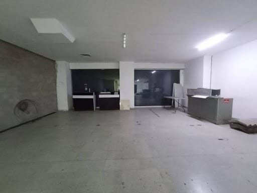 Local en arriendo en San Benito, Medellín, 1000 m² · foto 17 de 24