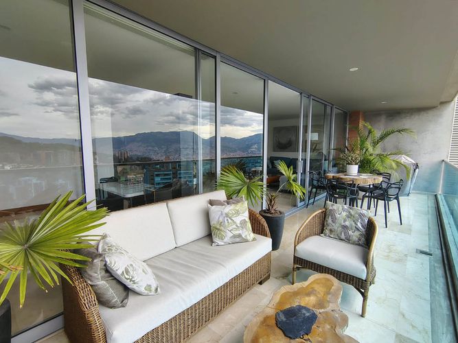 Apartamento de 3 alcobas en arriendo en El Poblado, Medellín, 245 m² · foto 20 de 20