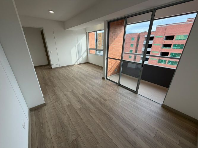 Apartamento de 1 alcoba en venta en El Porvenir, Rionegro, 55 m² · foto 2 de 19