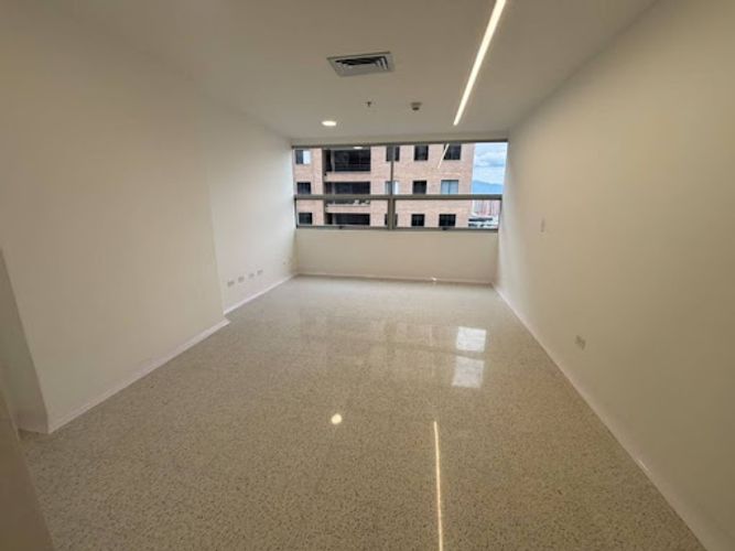 Consultorio en arriendo en Ciudad Del Río, Medellín, 38 m² · foto 5 de 8