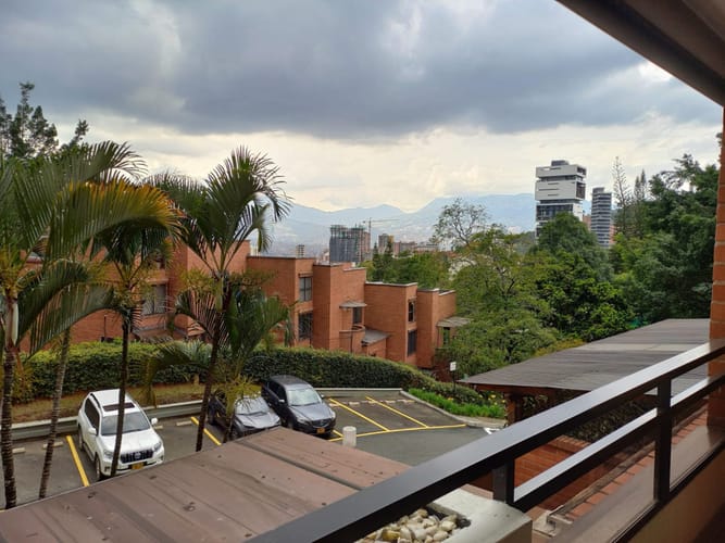 Apartamento de 3 alcobas en arriendo en Las Lomas, Medellín, 135 m² · foto 6 de 21