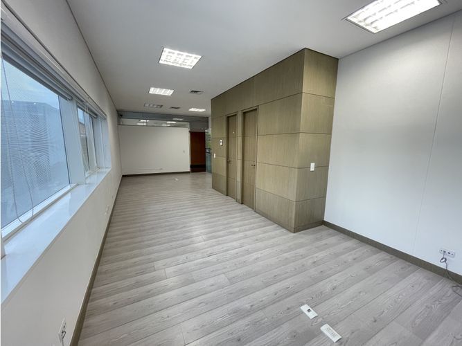 Oficina en venta en Ciudad Del Río, Medellín, 40 m² · foto 3 de 18