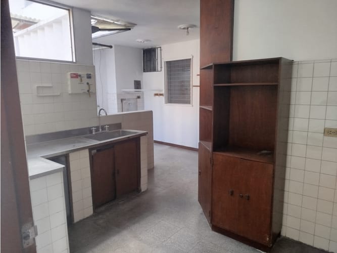 Apartamento de 3 alcobas en venta en Florida Nueva, Medellín, 137 m² · foto 3 de 22
