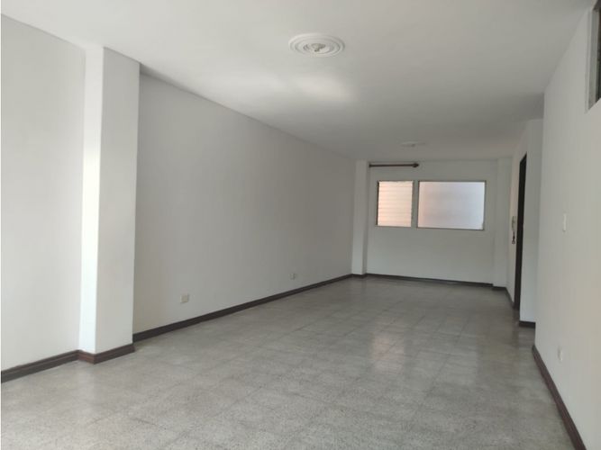 Apartamento de 3 alcobas en venta en Florida Nueva, Medellín, 137 m² · foto 5 de 22