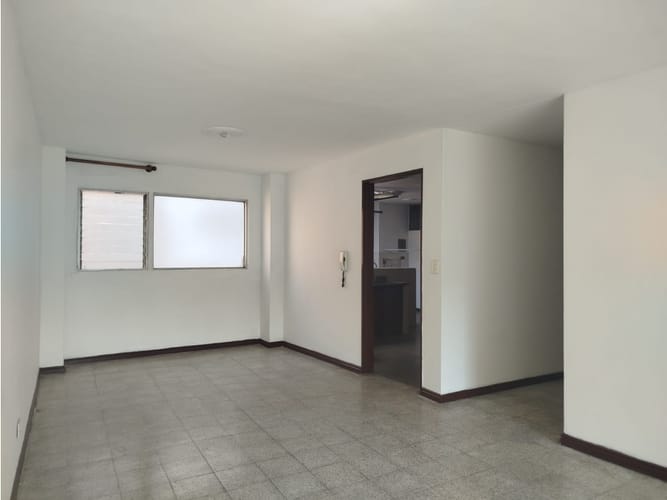 Apartamento de 3 alcobas en venta en Florida Nueva, Medellín, 137 m² · foto 9 de 22