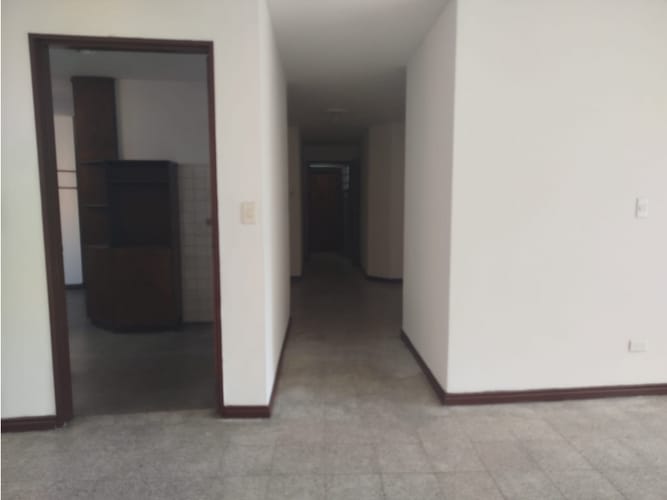Apartamento de 3 alcobas en venta en Florida Nueva, Medellín, 137 m² · foto 10 de 22