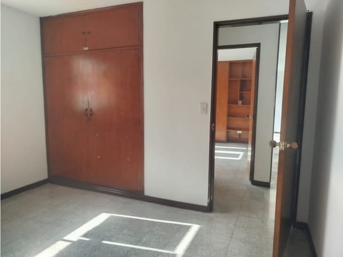 Apartamento de 3 alcobas en venta en Florida Nueva, Medellín, 137 m² · foto 14 de 22