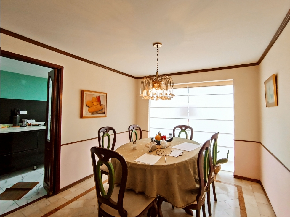 Casa en venta en Country Club, Bogotá · foto 4 de 24