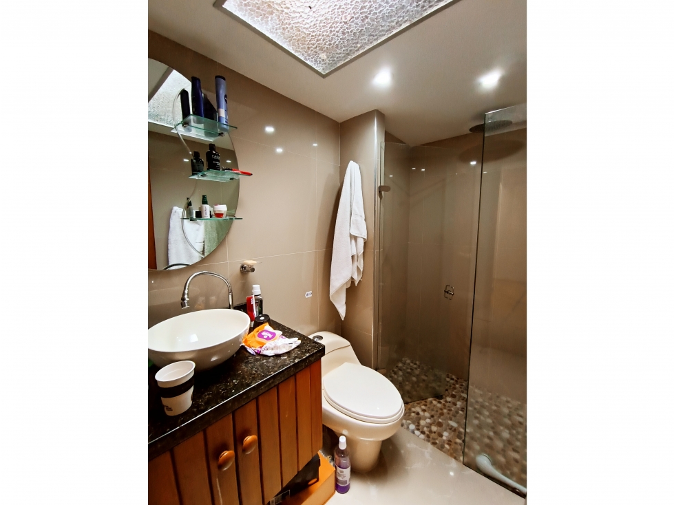Casa en venta en Country Club, Bogotá · foto 17 de 24