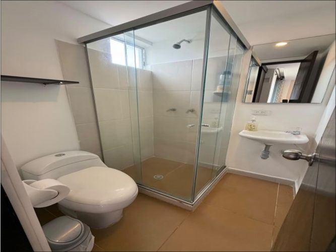 Apartaestudio en venta en Belén Rosales, Medellín, 33 m² · foto 2 de 4