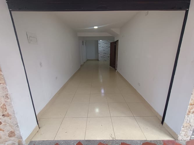 Local en arriendo en San Jose Obrero, Bello, 36 m² · foto 3 de 12