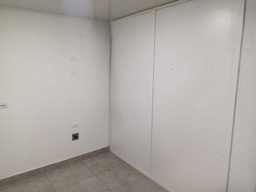 Oficina en arriendo en El Carmelo, Itagüí, 95 m² · foto 6 de 9