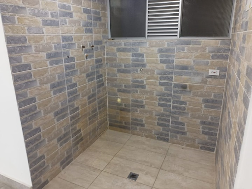 Oficina en arriendo en El Carmelo, Itagüí, 95 m² · foto 7 de 9