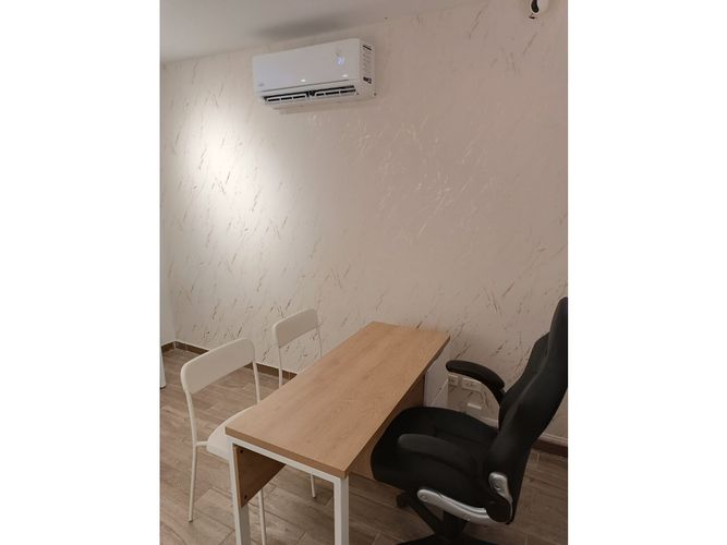 Consultorio en arriendo en U. Dep. A. Galindo Plaza Toros, Cali, 100 m² · foto 9 de 24
