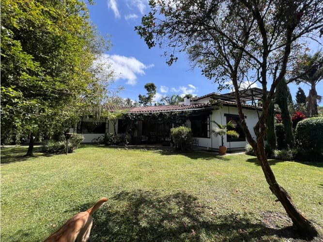 Casa de 4 alcobas en venta en El Tablazo, Rionegro, 403 m² · foto 2 de 24