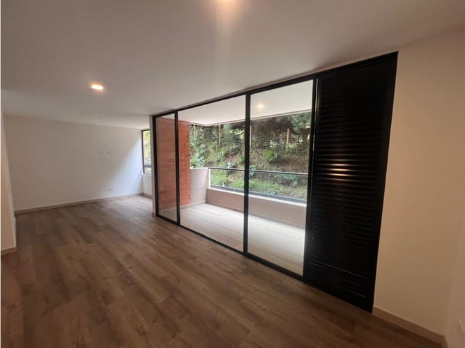 Apartamento de 2 alcobas en venta en Santa Elena, El Retiro, 77 m² · foto 5 de 14