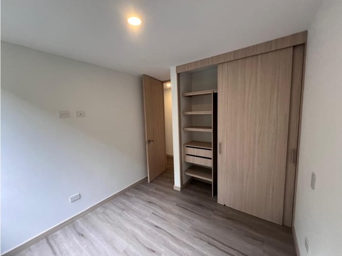 Apartamento de 2 alcobas en venta en Santa Elena, El Retiro, 77 m² · foto 9 de 14