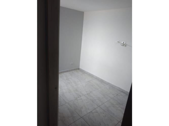 Apartamento de 3 alcobas en venta en Villa Del Parque, Sabaneta, 50 m² · foto 3 de 9