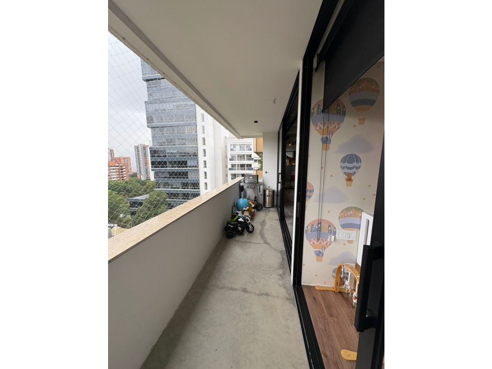 Apartamento en venta en El Poblado, Medellín · foto 10 de 21