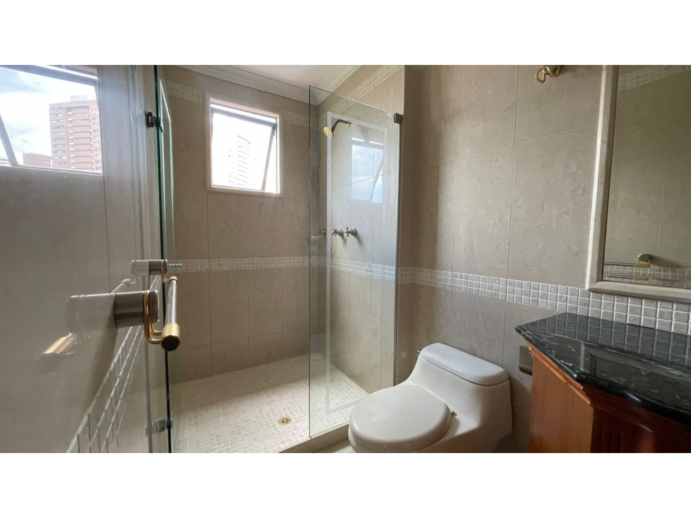 Apartamento en venta en El Tesoro, Medellín · foto 9 de 13