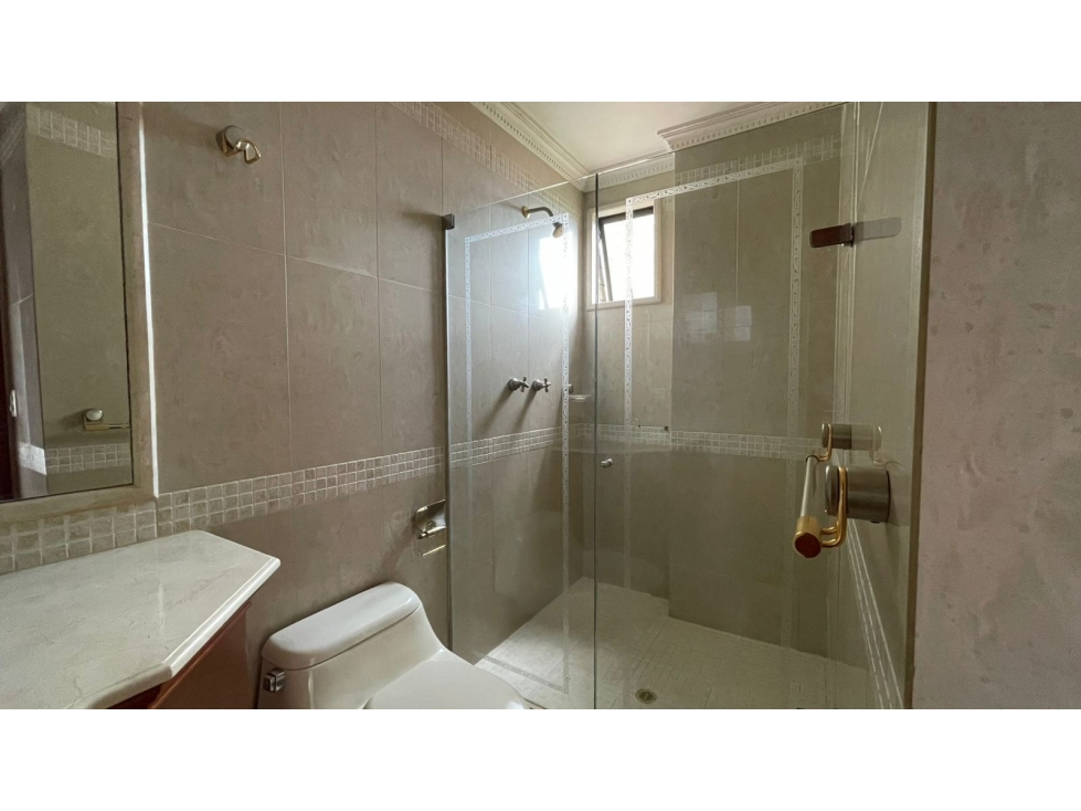 Apartamento en venta en El Tesoro, Medellín · foto 10 de 13