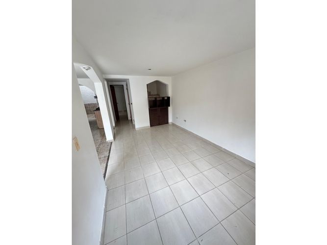 Casa de 4 alcobas en venta en Monteazul, Sabaneta, 146 m² · foto 2 de 20