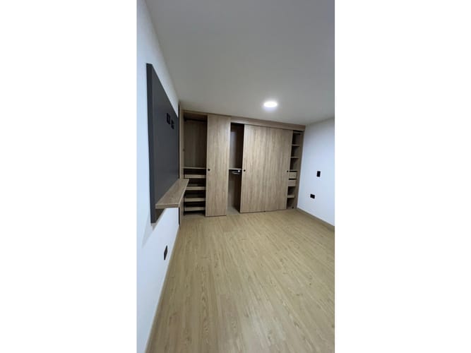 Apartamento de 3 alcobas en venta en Laureles, Medellín, 164 m² · foto 12 de 20