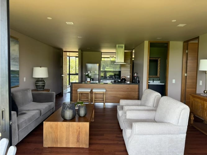 Apartaestudio en venta en Cabeceras De Llanogrande, Rionegro, 75 m² · foto 2 de 14