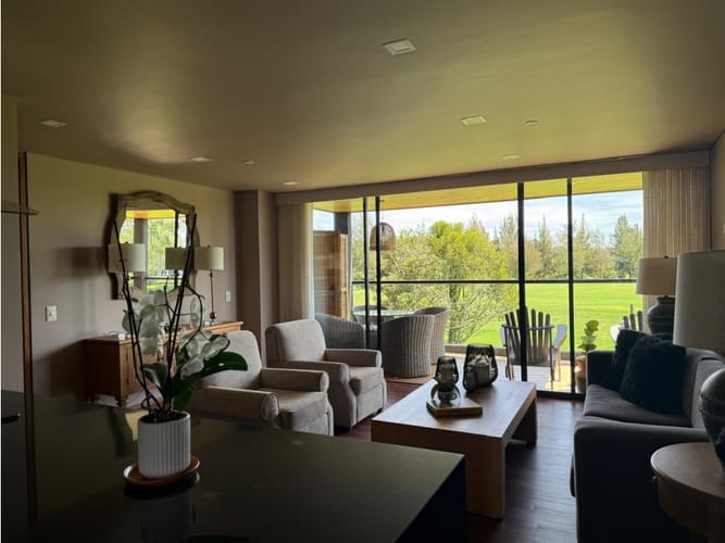 Apartaestudio en venta en Cabeceras De Llanogrande, Rionegro, 75 m² · foto 3 de 14