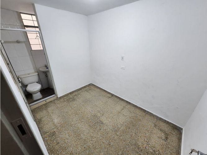 Casa de 5 alcobas en venta en Estadio, Medellín, 147 m² · foto 6 de 24