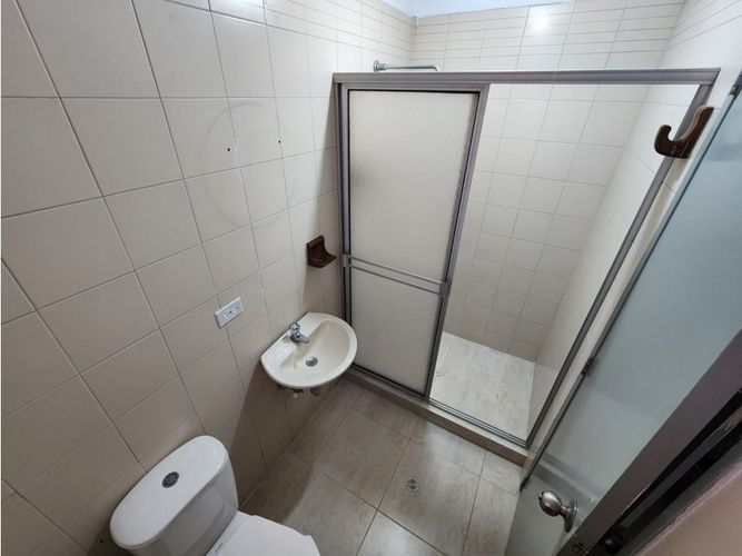 Casa de 5 alcobas en venta en Estadio, Medellín, 147 m² · foto 14 de 24