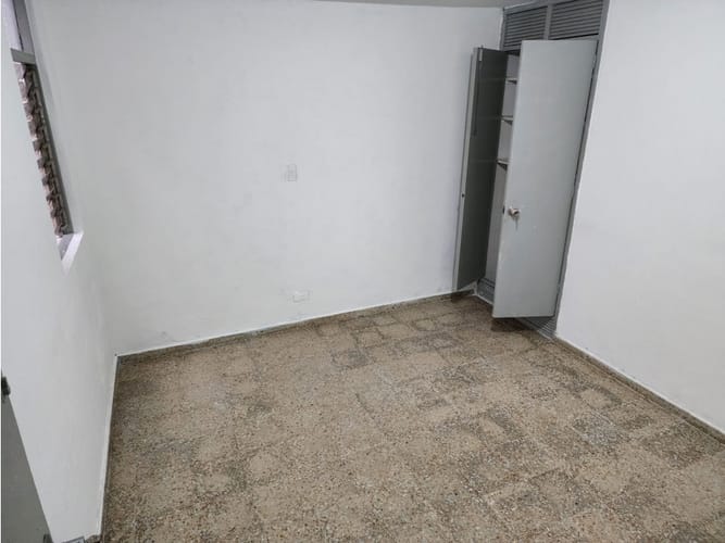Casa de 5 alcobas en venta en Estadio, Medellín, 147 m² · foto 19 de 24