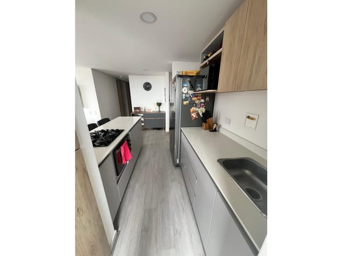 Apartamento de 3 alcobas en venta en Alto De Misael, Envigado, 88 m² · foto 2 de 19