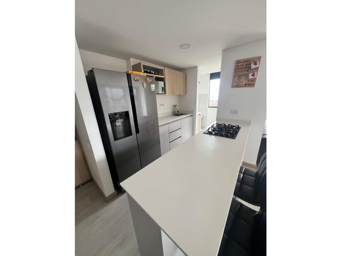 Apartamento de 3 alcobas en venta en Alto De Misael, Envigado, 88 m² · foto 4 de 19