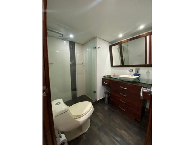 Apartamento de 3 alcobas en venta en Laureles, Medellín, 127 m² · foto 4 de 24