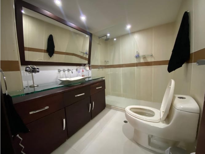 Apartamento de 3 alcobas en venta en Laureles, Medellín, 127 m² · foto 8 de 24