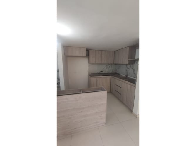 Apartamento de 3 alcobas en venta en Porvenir, Bello, 68 m² · foto 3 de 10