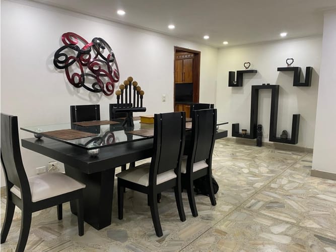Apartamento de 3 alcobas en venta en Laureles, Medellín, 127 m² · foto 10 de 24
