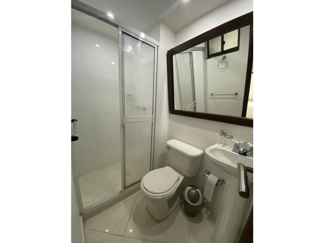 Apartamento de 3 alcobas en venta en Laureles, Medellín, 127 m² · foto 11 de 24