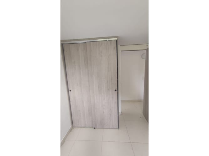 Apartamento de 3 alcobas en venta en Porvenir, Bello, 68 m² · foto 7 de 10