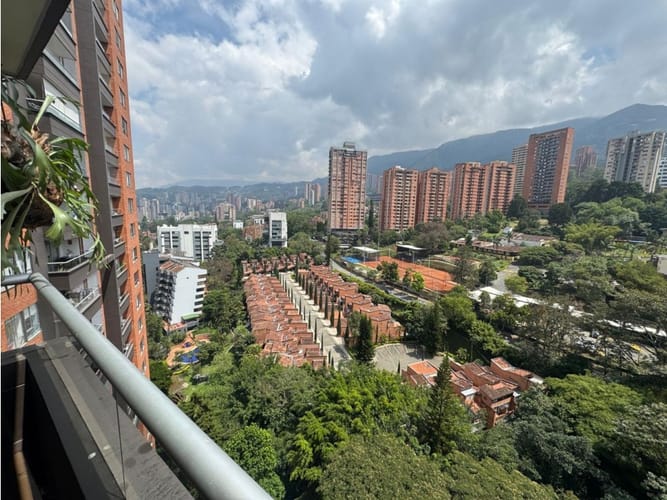 Apartamento de 3 alcobas en venta en Santa Maria De Los Angeles, Medellín, 117 m² · foto 13 de 24