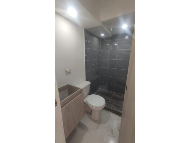 Apartamento de 3 alcobas en venta en Porvenir, Bello, 68 m² · foto 9 de 10