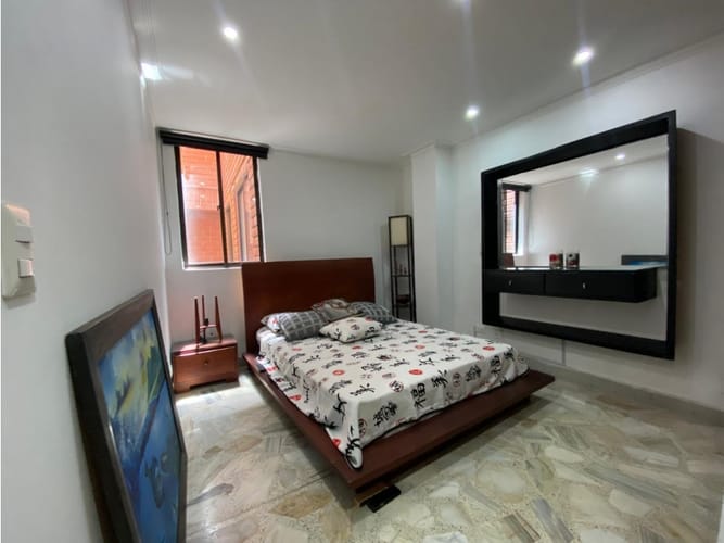 Apartamento de 3 alcobas en venta en Laureles, Medellín, 127 m² · foto 14 de 24