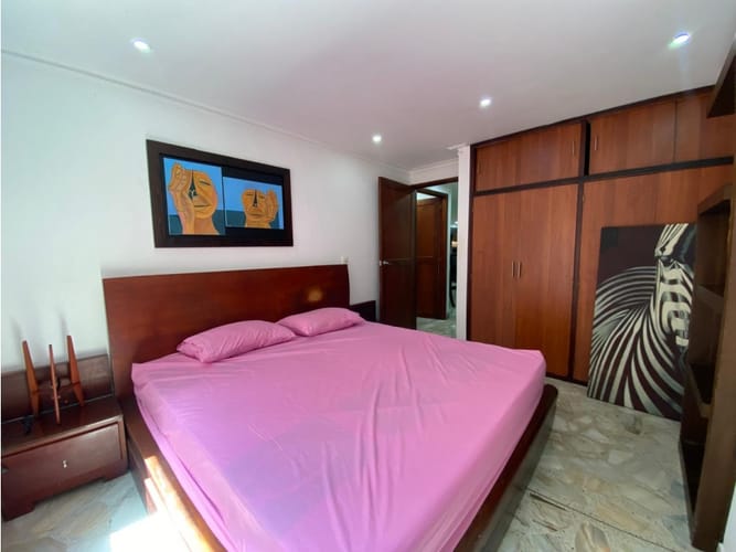 Apartamento de 3 alcobas en venta en Laureles, Medellín, 127 m² · foto 15 de 24