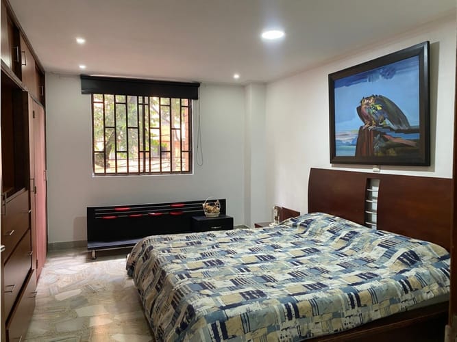 Apartamento de 3 alcobas en venta en Laureles, Medellín, 127 m² · foto 16 de 24